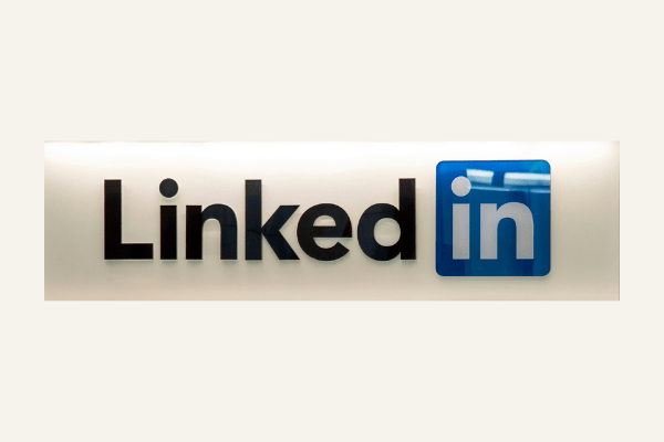 Microsoft is terminating LinkedIn in China